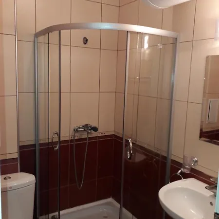 דירה Ganz Real Estate 2 *