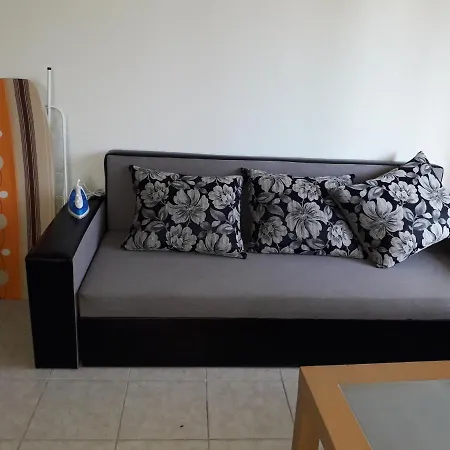 Ganz Real Estate 2 דירה *