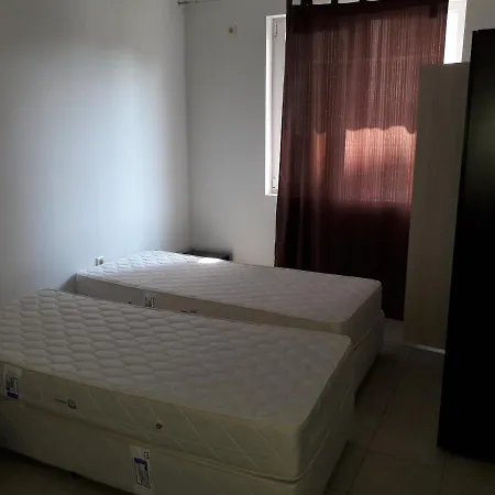 דירה Ganz Real Estate 2
