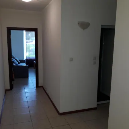 דירה Ganz Real Estate 2 *
